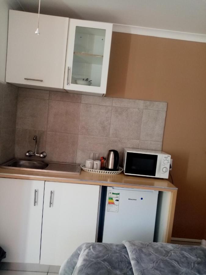 Lior-Gil accomodation Kempton Park Exterior foto